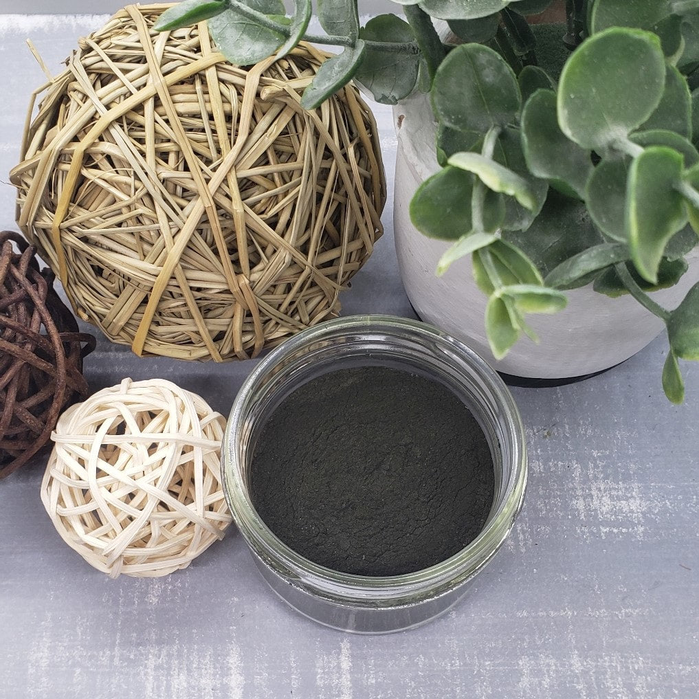 matcha tea & charcoal face mask