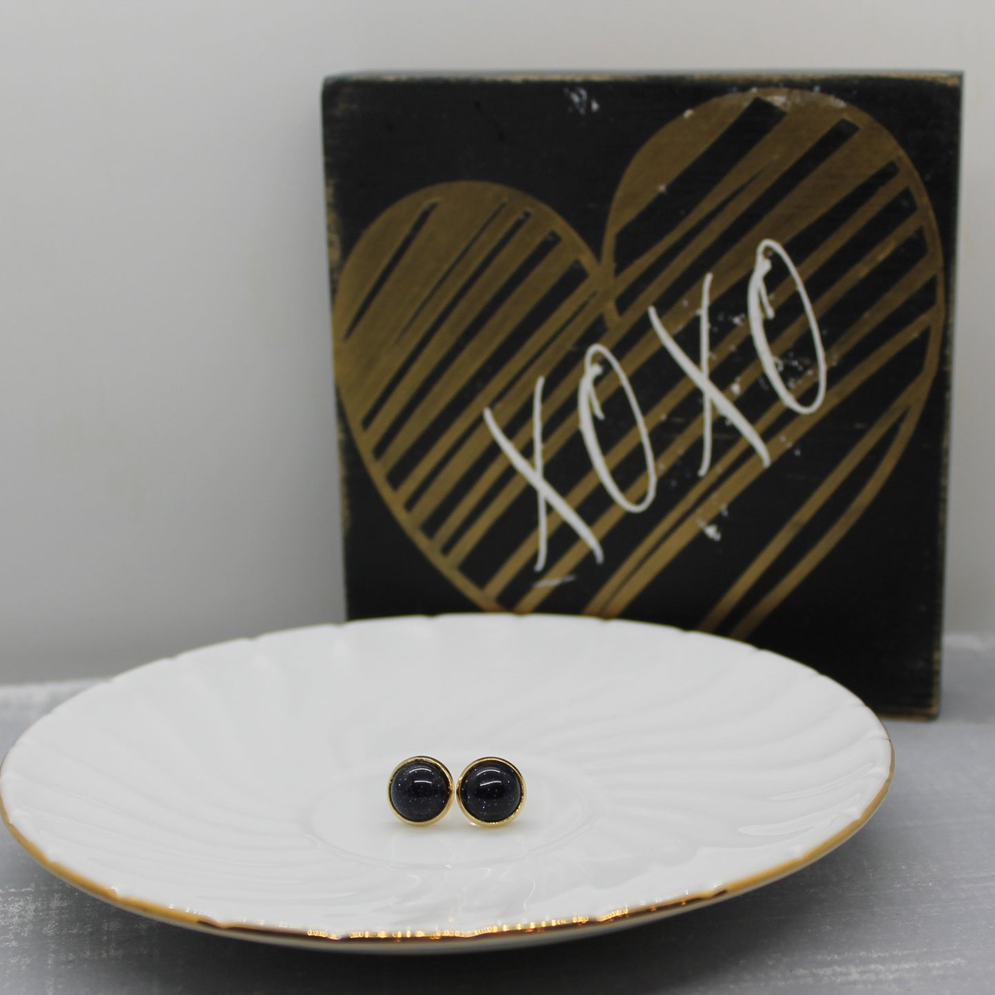 gemstone earring - large (10mm) gold